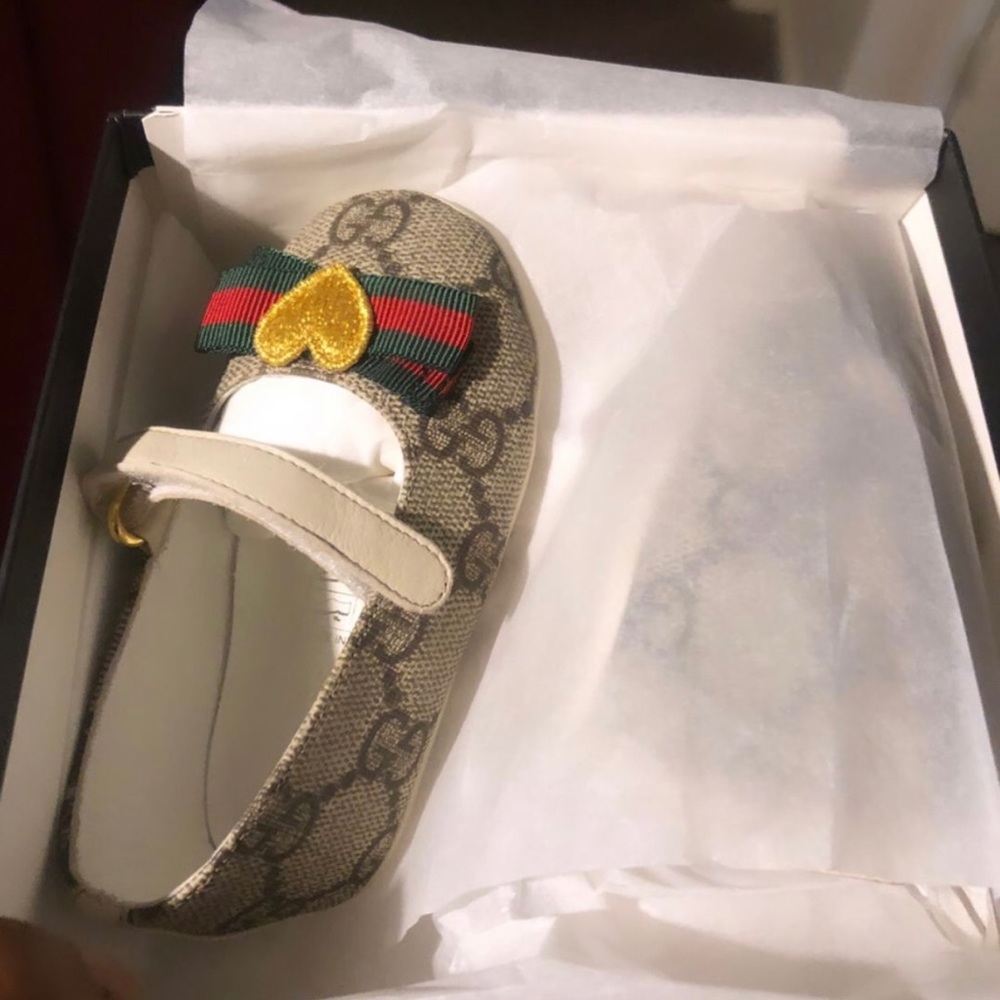 Gucci shoes